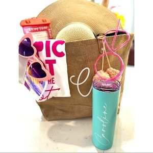 LARGE BURLAP BEACH TOTE WITH A “C” MONOGRAM